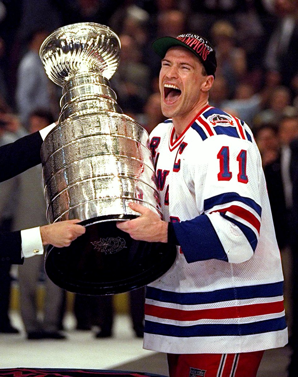 SportsCenter's tweet photo. Rangers win Presidents' Trophy for first time since 1993-94 season, when Blueshirts went on to win Stanley Cup. http://t.co/TGTuaLZLgo