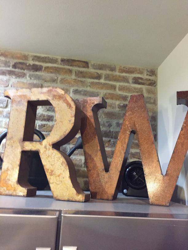 EVATRUMPY2024's tweet photo. I walk  in and I saw this in TX http://t.co/JyLZvImVKS