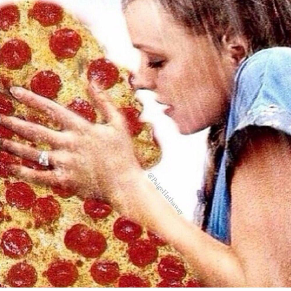 JulissaC7tc's tweet photo. hoy es martes locos a quien no le provoca este amor ? Ja ja ja ja http://t.co/oMDzPDyMcb