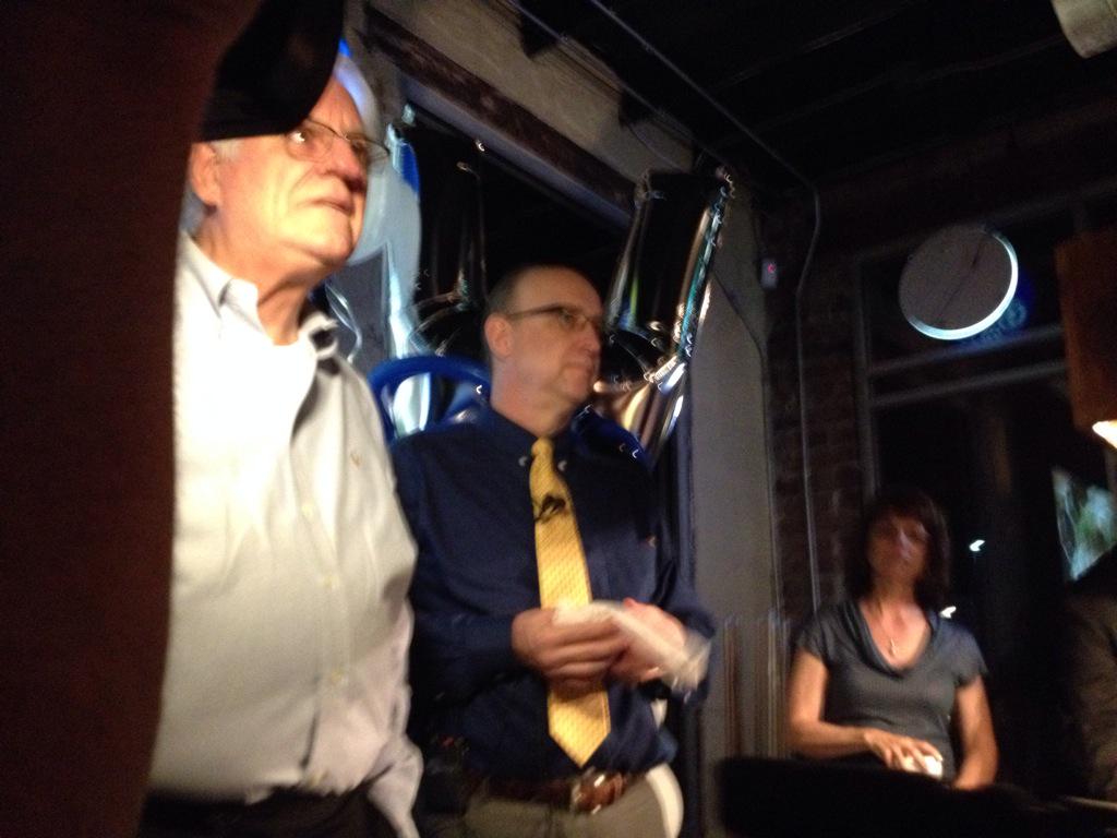 LilyWuKansas's tweet photo. Longwell is thanking supporters. #JeffLongwell @jefflongwellict http://t.co/T5hefPtTt8