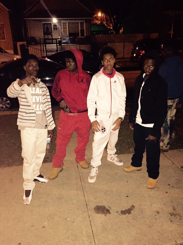 Taeblockdboy's tweet photo. Goons In Da Cut Treat Em Just Like Bruddas 💯💉 http://t.co/1EFSpesQtn