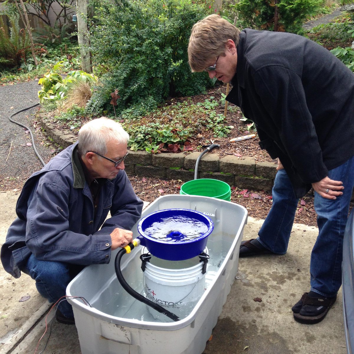 Prospector_RAD's tweet photo. Love using the Blue Bowl http://t.co/cwUwMET1DF