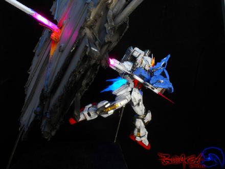 DragonMomoko's tweet photo. Look at this customized Sword Strike! get one @ http://t.co/arOjr5OjAk #DragonMomoko #gunpla #gundam #swordstrike http://t.co/DRHxqFfr73