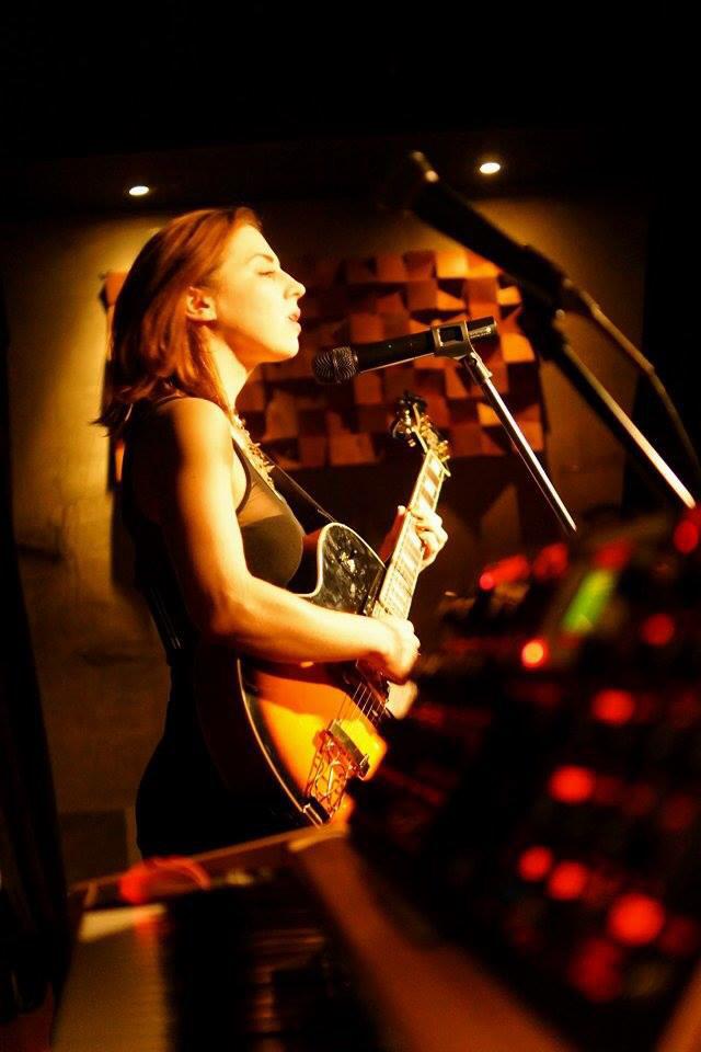 alarke_'s tweet photo. Side shot slingshot • excited to host the show &amp; jam tmrw night again at @BotanicLabNYC • pic by @salernogamer http://t.co/PleYRe0bI9