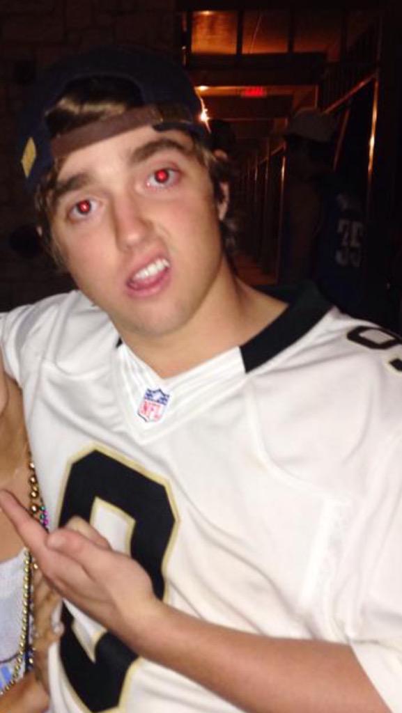 sanpedchang's tweet photo. #tbt to last years #NationalBeerDay when @jcbailey25 drank 86 nattys in 1 sitting. Legend has it he still went #dt http://t.co/2IBmJ01zfw