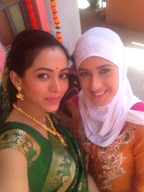 AalishaPanwar's tweet photo. It's me..Najma..;) http://t.co/R7BAkhtj8B