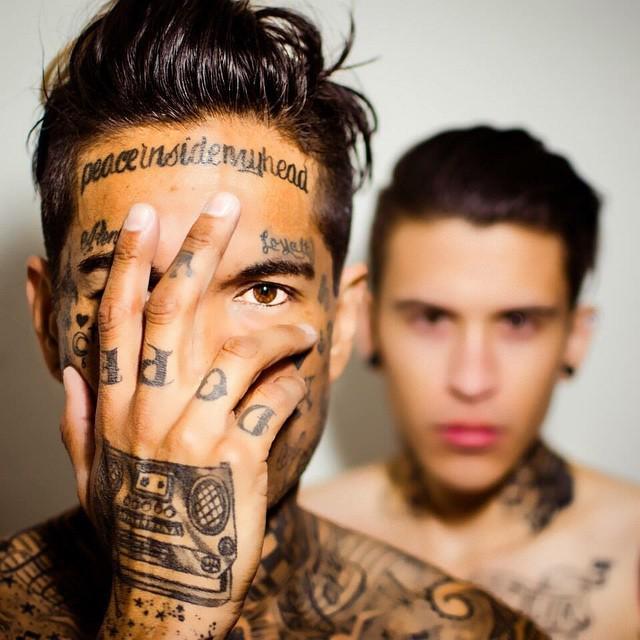 ToddJSaporito's tweet photo. #IG (#rustyrooftop) #itsToddS #ToddJSaporito #IGCaption (Rusty & Andreas
Made in LA 📷 @gabriel.sergent
#rustyroof… http://t.co/PJ49WOhxzt