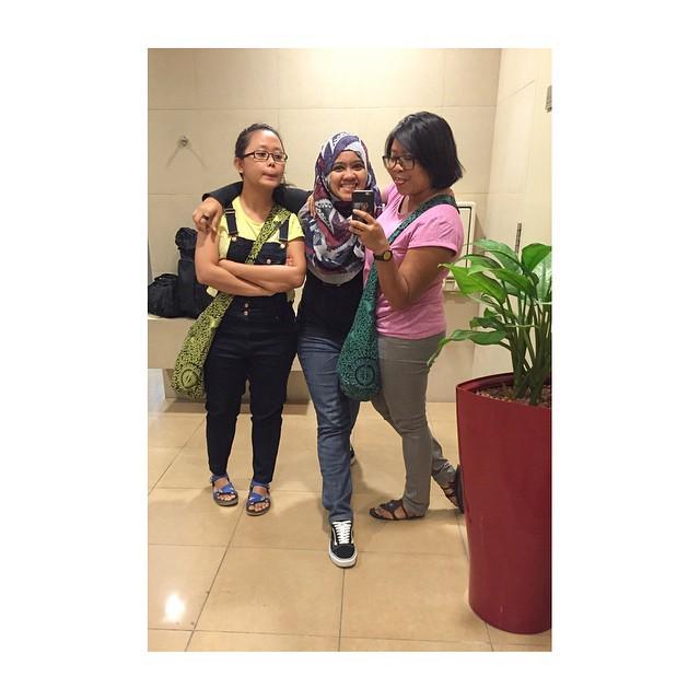 InstaSingapore's tweet photo. #Singapore #Changi Instagram by @salizasazzy - Jetsetter ke?😘❤️ #mychildhoodbestfriends #ineedthis #itravel #gengke… http://t.co/uIXbbQEGQj