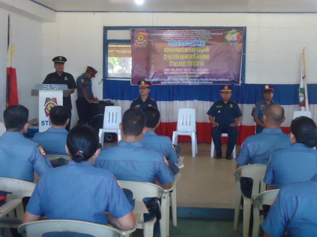 rstu_10's tweet photo. @pnp_ts @DirectorPNPTS OOA 071000HApr15 closing cermy of CRS cl 01-2015 cndcted at RSTU10 w/ FSI ACLAO as kynote spkr http://t.co/c3NhXhq5aW