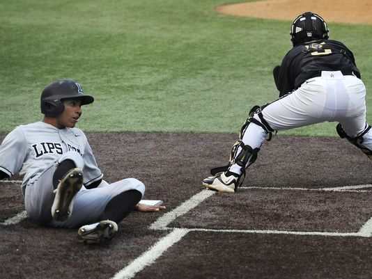 Tennessean's tweet photo. Lipscomb tops No. 1 Vanderbilt http://t.co/Q7yp8n3emk http://t.co/18ntN63I9E