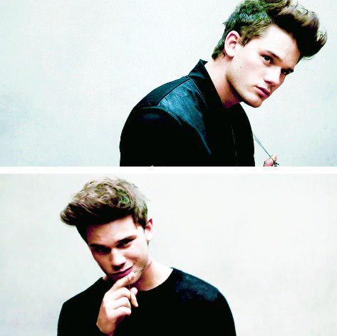 miss_briel's tweet photo. Ele é tão lindo! 😍 #JeremyIrvine #Fallen #fallenmovie http://t.co/n8R1HWUVrT