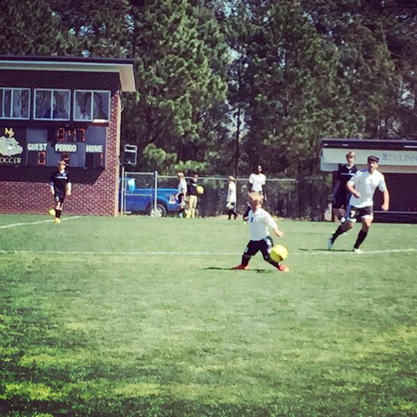 team7lj's tweet photo. @TLC @LMNOTV Jonah made the team! #determination #7littleJohnstons #soccermom #prankster #7LJsDoItAll http://t.co/HgmQHRwkjB