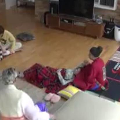 sugarllama13's tweet photo. #sunber moment💞 http://t.co/yL0aABPakV