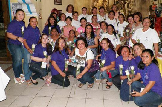 MelyCastroC's tweet photo. Creo en las mujeres q a diario ponen el alma y el corazón para sacar adelante a sus familias  @hugoericflores http://t.co/ZVLiQmbPvk