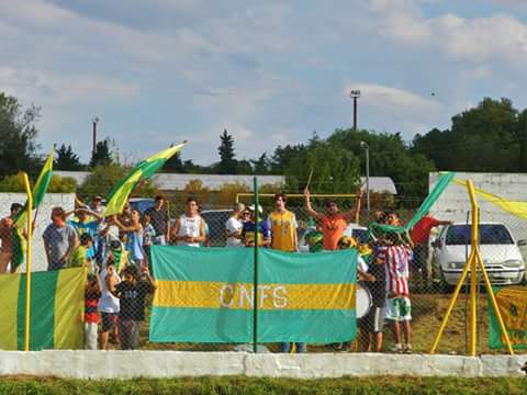 FitzSimon2003's tweet photo. #la14eslamejorhinchada presente http://t.co/IRdLQakY2q