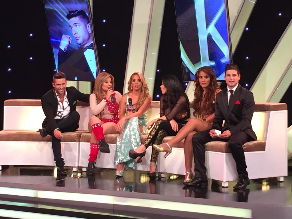 tcsoyelmejor's tweet photo. ¿Quién dirá la verdad? ¿Quién tendrá la razón? @MayraC7tc Vs. @SukitaSanchez en esta noche de #YoPrefieroSerVIP. http://t.co/trGitsXdaM