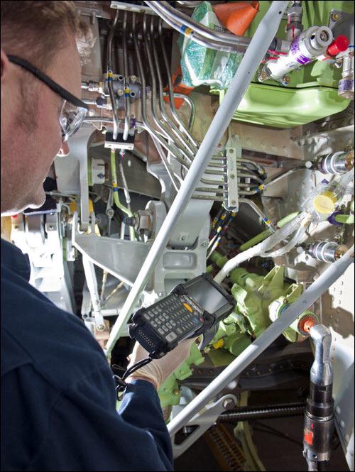 ADIncSS's tweet photo. (1) Ben reading codes (2) a bad hydraulic line removed by (3) Barry, in the process of removing said hydraulic line http://t.co/8MYMJBMqcU