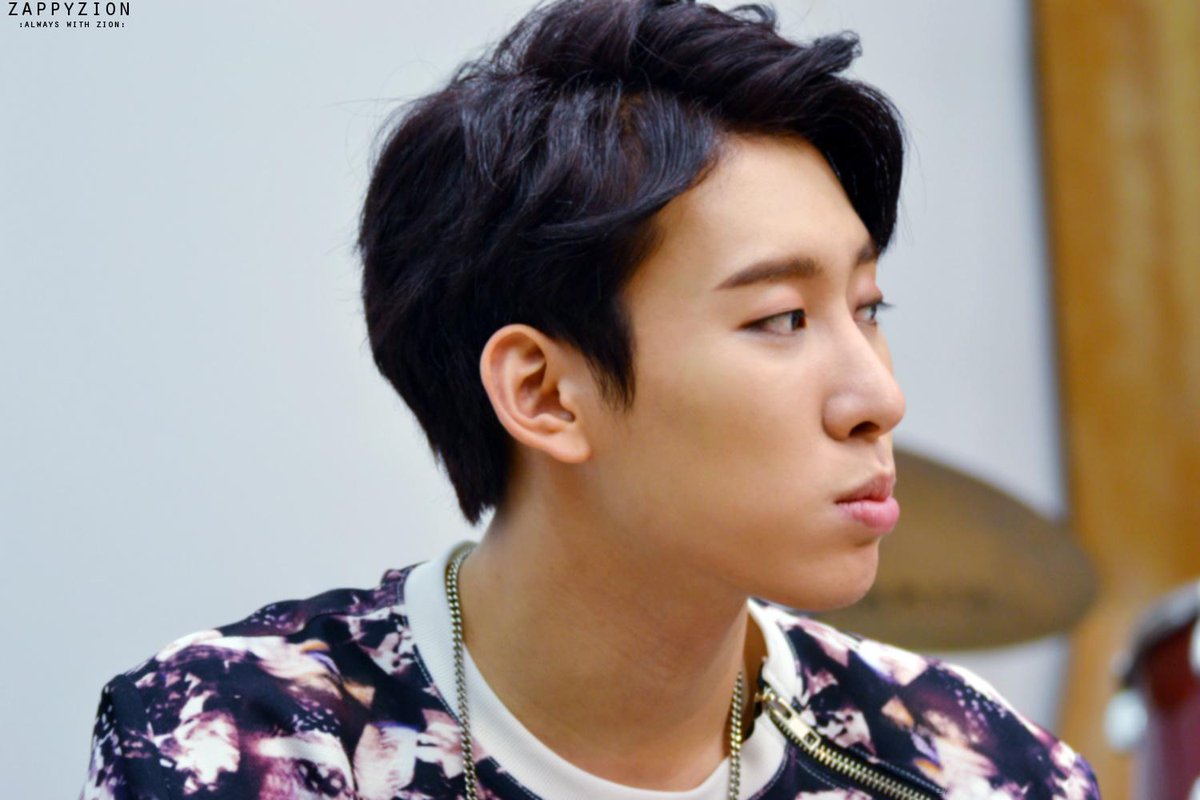 zappyzion_'s tweet photo. 20150405 #์์๋ - #ANOTHERPROGRESS
ํ๋๋ฐ๋งค๊ธฐ๋
ํฌ์ฌ์ธํ #ZION
#์์จ #์ด์์จ #์ดํญ์ #NSONIC #์์๋ #์์๋๋ง๋ด #zappyzion http://t.co/Nq12BFwAwQ