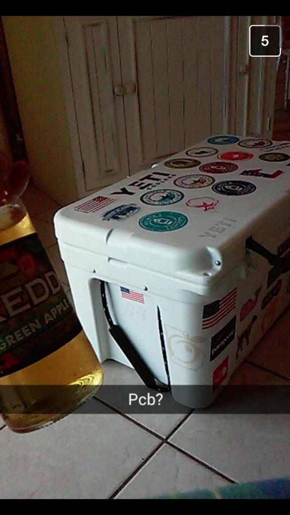 PCB2live's tweet photo. 🍻🍻🍻🍻🍻 http://t.co/VXxLnoPMTV