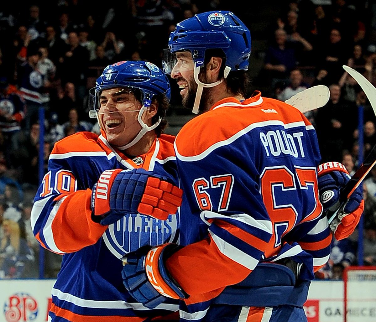 EdmontonOilers's tweet photo. VICTORY! #OILERS BEAT LA 4-2! #LAKvsEDM http://t.co/WwfrIhCWWY