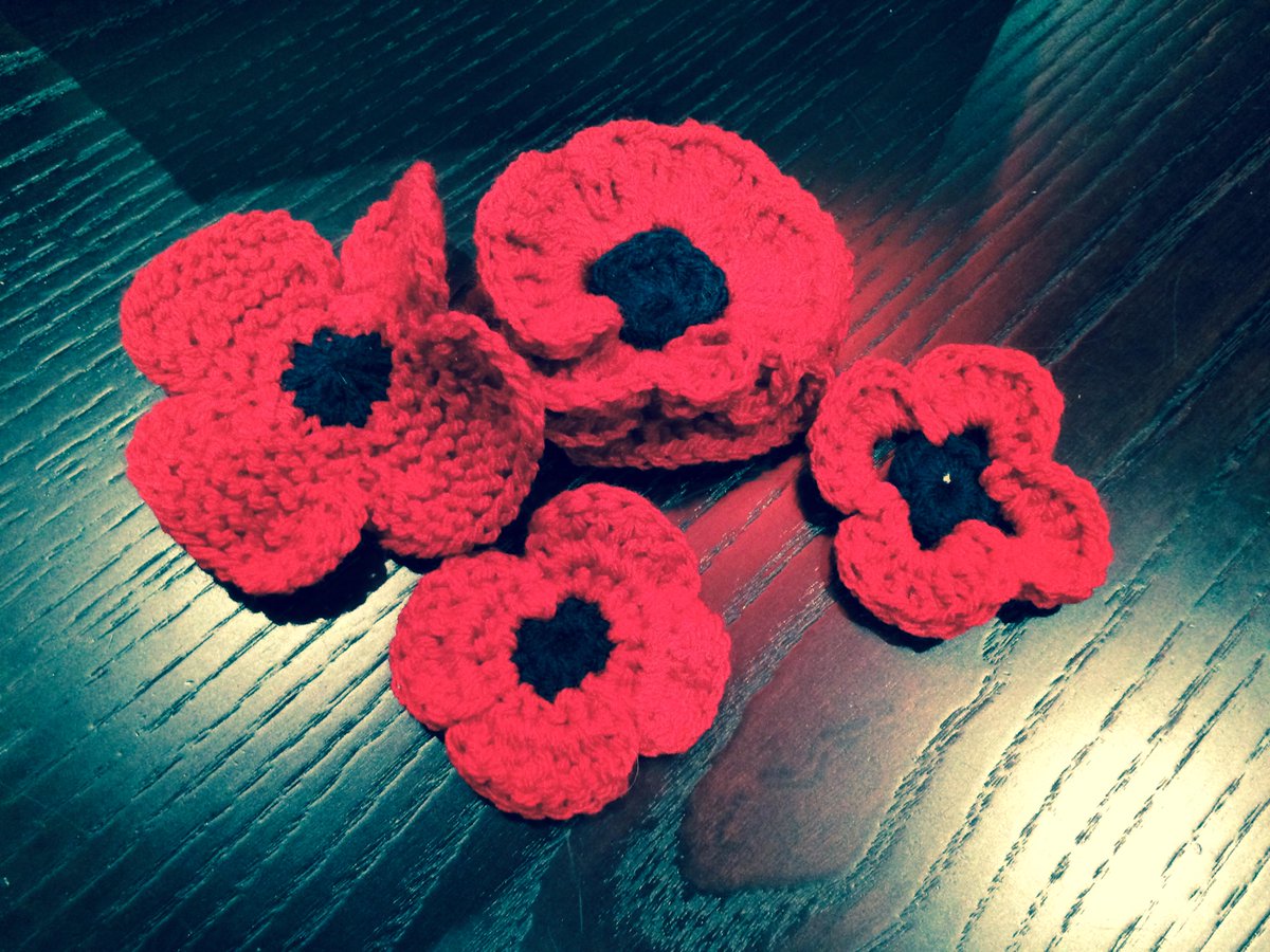 BATS_Theatre's tweet photo. Calling for handmade poppies of all shapes and sizes for a commemorative #Anzac wall in our foyer #WW100 #postapoppy http://t.co/krS8byiXal