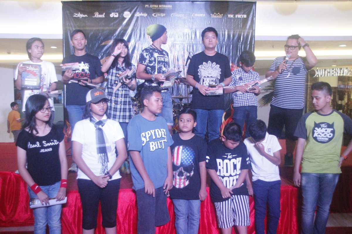 guys ini dia para pemenang di kategori junior dan senior di kota solo #ZildjianContest2015