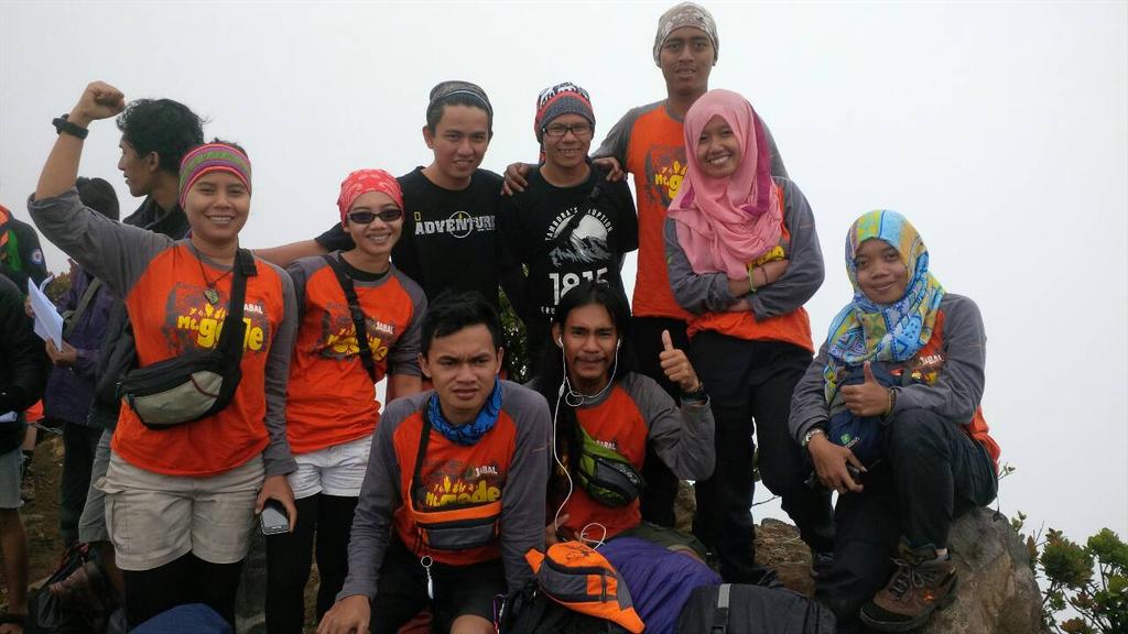 mahesadoel's tweet photo. Ke mn pulo kmu di ajaki bepoto."@Yud_Dho: "@mahesadoel: http://t.co/aSWjgyUHf5" katek aku di foto itu"