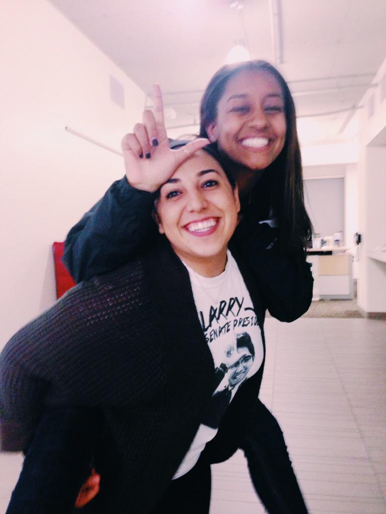 LARRY_2K15's tweet photo. #LARRY2015 @kaywhyintense @marre_bearr http://t.co/rOKajxPe0C