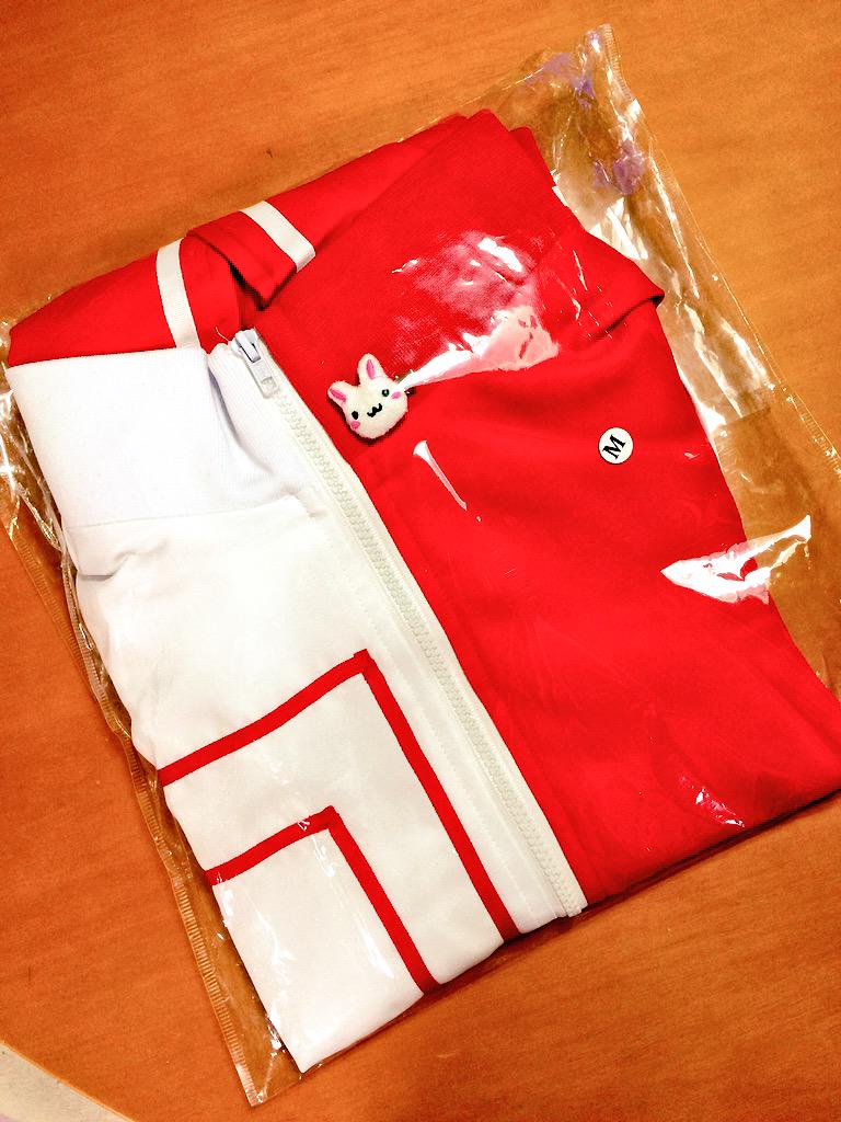 カリス Ch4nge 3 21live ついに届きましたアヤノdazeパーカー 想像以上にしっかりしてて凄いぜ あとおまけのうさぎピンもかわいいww Http T Co S3vwmcejda Twitter