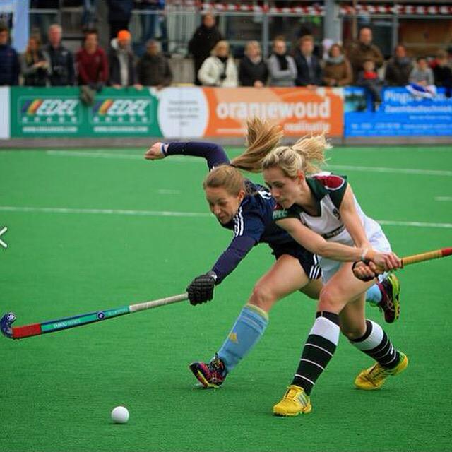 leah_mcguire7's tweet photo. Unreal weekend at @EHCCC2015 playing top class hockey against the best clubs in Europe ๐ช๐๐ #EHCCC2015 #collidge #UCD http://t.co/PG3Z6k831D
