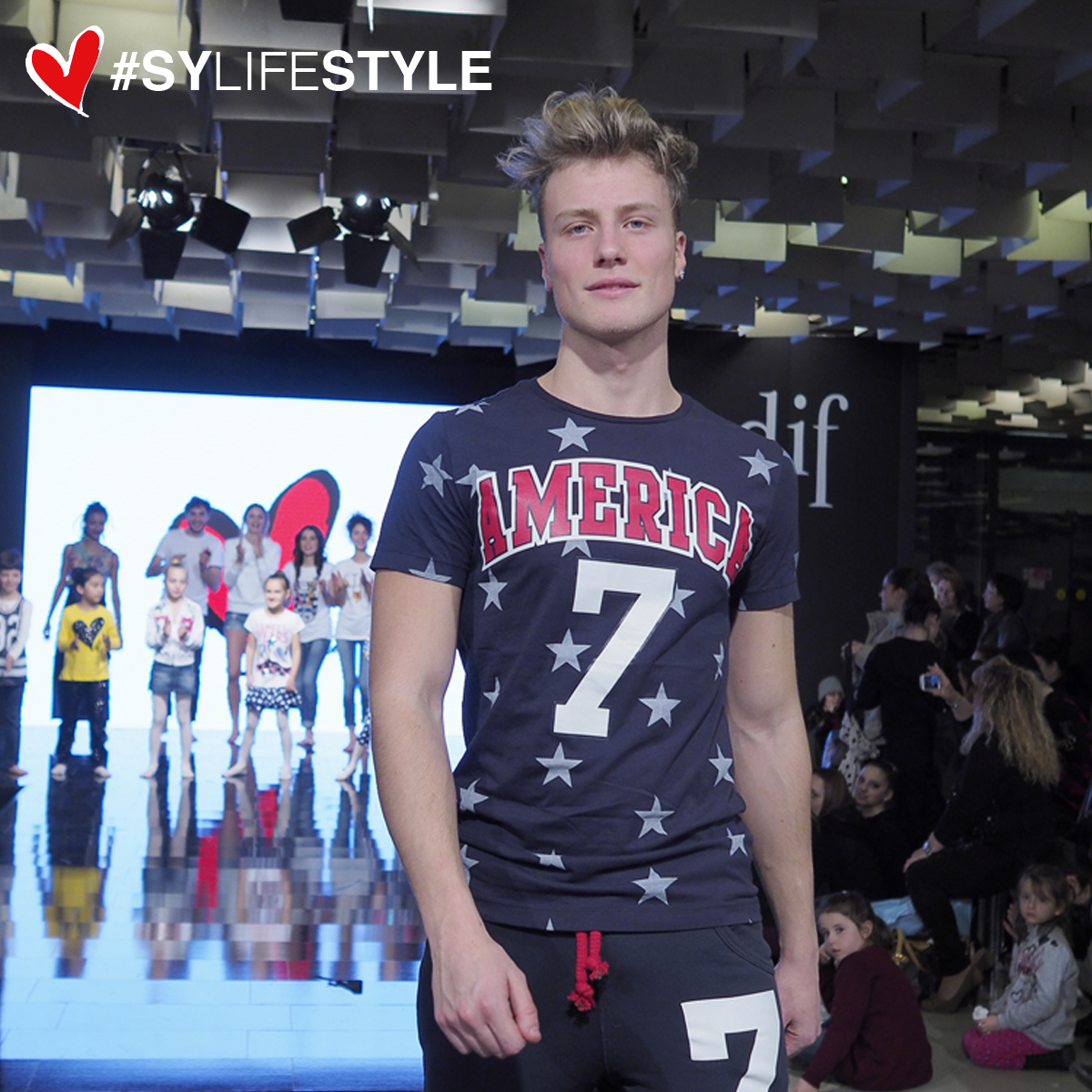 SweetYears_it's tweet photo. Uno scatto dalla nostra sfilata durante l’evento "Danza in fiera 2015". #SYLifestyle http://t.co/BVoiYzxnAI