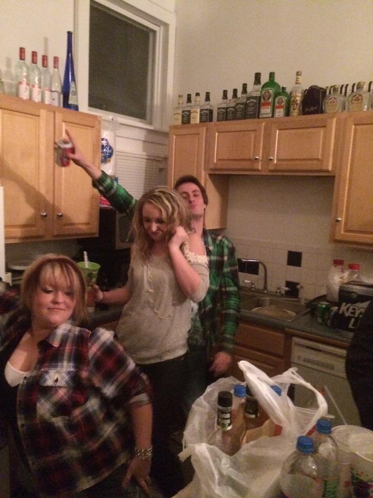 CodyHolt94's tweet photo. @400luxxxxxxxx ha... There was no fooling me. http://t.co/05vmLkMPjR
