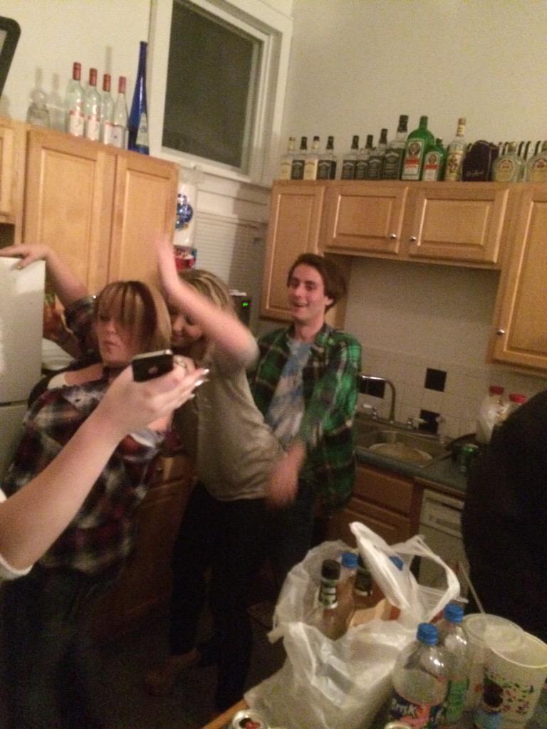 CodyHolt94's tweet photo. @400luxxxxxxxx ha... There was no fooling me. http://t.co/05vmLkMPjR