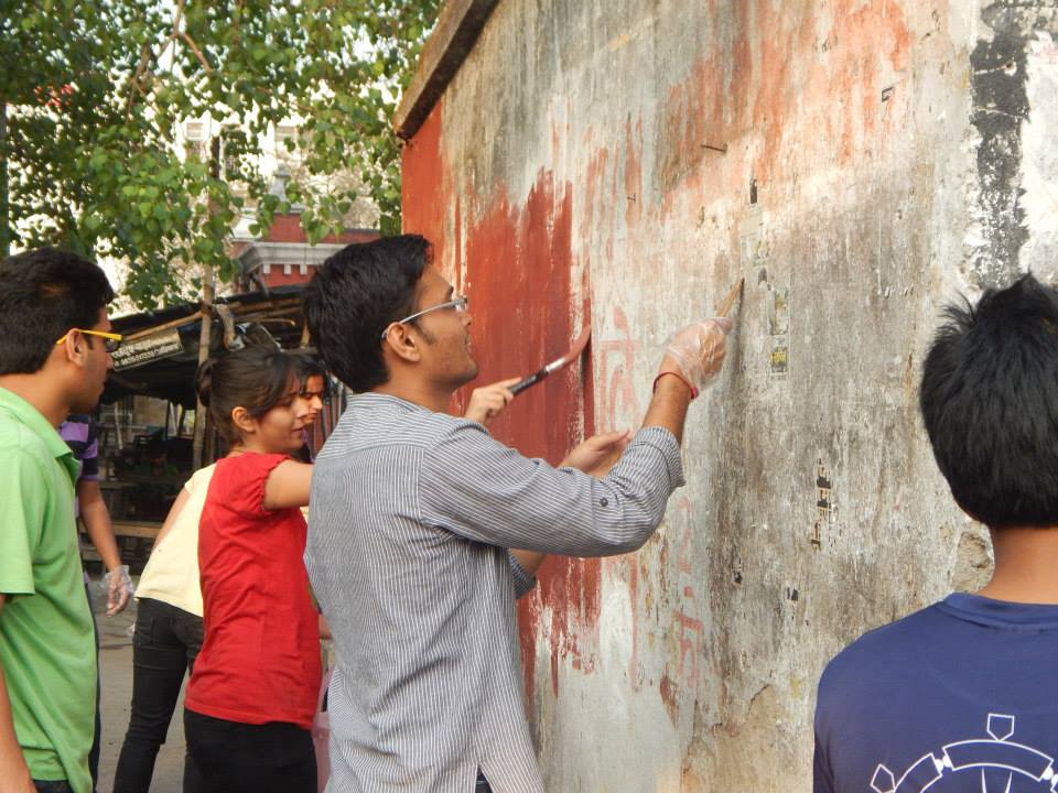 adityaanchliya's tweet photo. 1/2: Cleanliness Drive by Samitra, Initiative by @ism_dhanbad students in Dhanbad. @PMOIndia @Moud_India @MIB_India http://t.co/9I82mlnbbe
