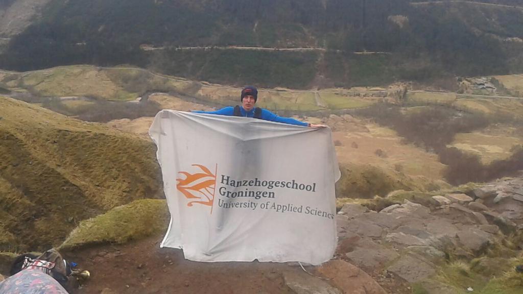 CrossXvest's tweet photo. Instructeur en student Universiteit NL ook mee, starten volop met onderzoek. Innovatie op sportgebied, meer resultaat http://t.co/6vQ8U7nCI6