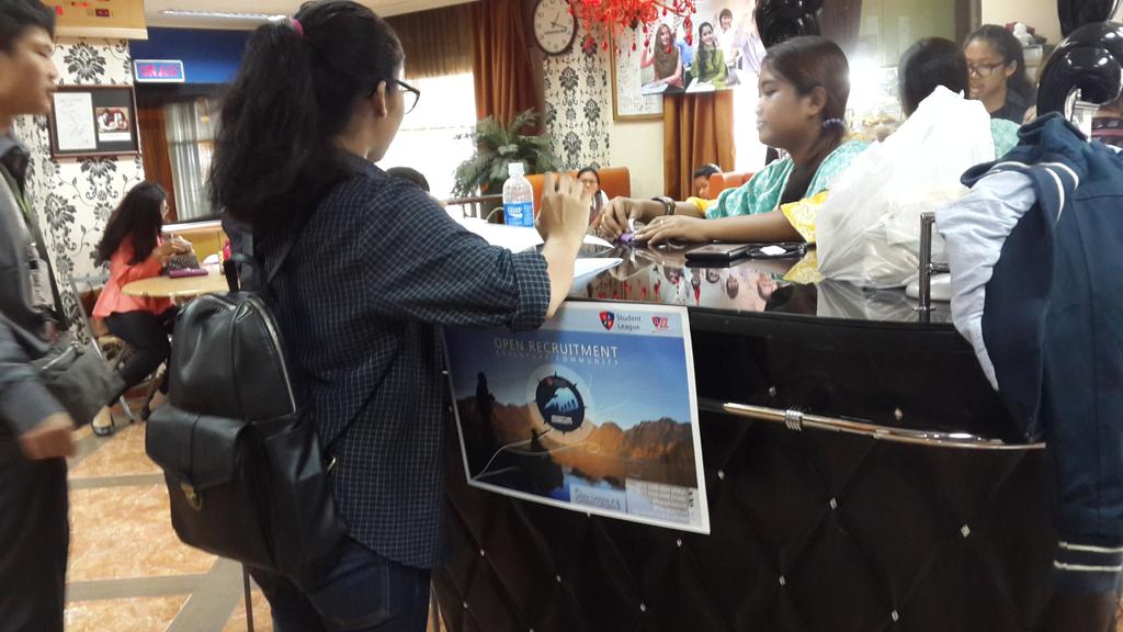 Open recruitment <a href="/lspradventure/">LSPR ADVENTURE</a> di kampus B . Pendaftaran dibuka tanggal 8 april 2015 dan 9 april 2015 .