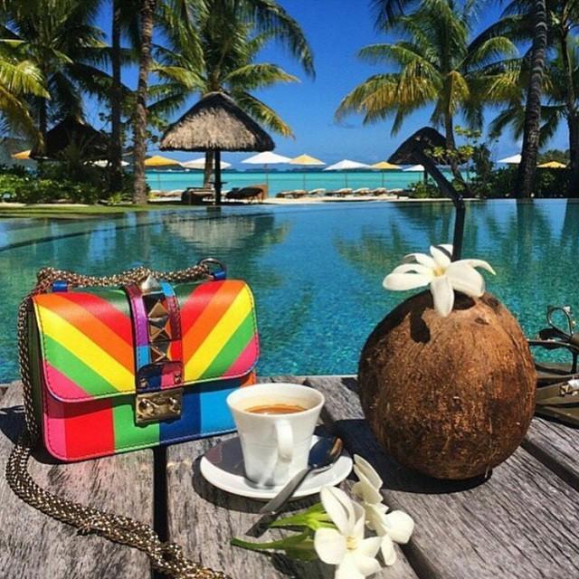nancita626's tweet image. Good morning from Paradise. #lockbag #1973collection #color image via @lilya_fashion_ ift.tt/1FjYTNf
