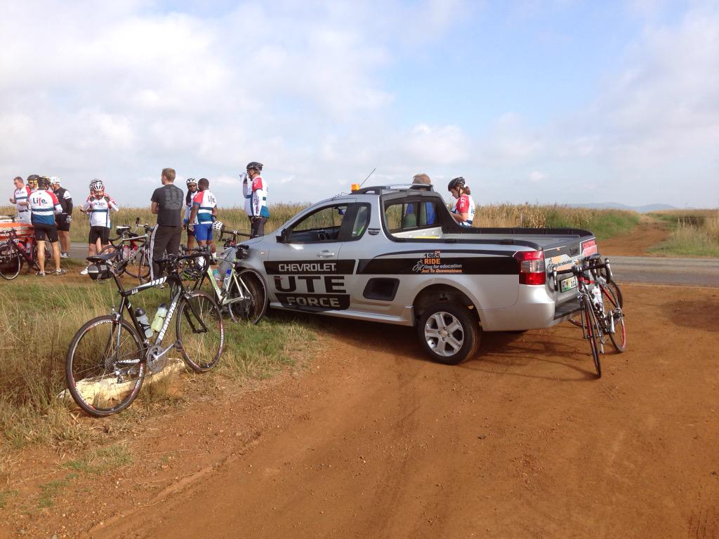 louis_bolton's tweet photo. The @chevroletsa #Uteforce already providing support on the @1965ride @bridge_bolton #boltoninc #education http://t.co/t7PdCrqKD1