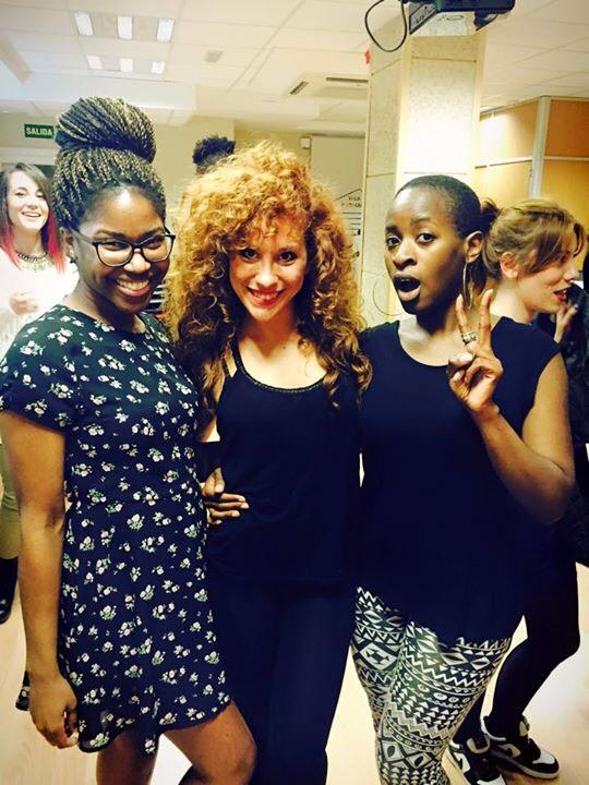 biselemusic's tweet photo. Ensayito con la genial visita desde New York de nuestra querida Leah!!!
:) http://t.co/FnkV7cEv6J