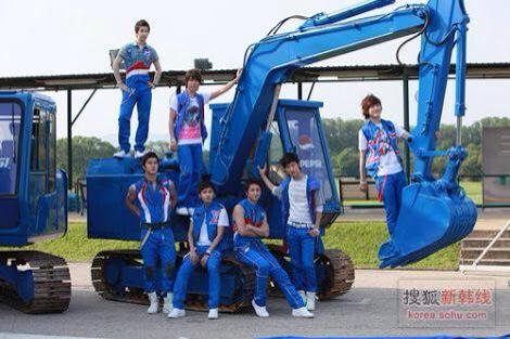 prkjungsxx's tweet photo. Catch me if you can~ #catchsjm ๐๐ cheap super generation๐๐ #7yearswithSJM http://t.co/NphPqZdwKy