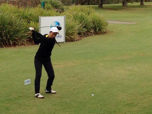 GolfWestAust's tweet photo. Girls #AusJnr after R1: Whitting T8, Tolchard T17, Naveed T29, Herbst &amp; Norris T30, Ahnantakrishnan T32, Rudgeley T40 http://t.co/7DH5lNgH4p