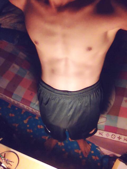 DChatnarin's tweet photo. ไฟดับ!!! มืดมองไม่เห็นไรเลย http://t.co/i9VsKfrw8B