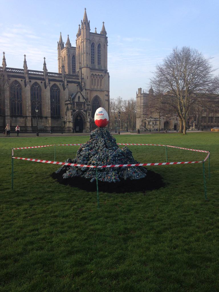 HateWasteBris's tweet photo. A giant Kinder egg has exploded out of College Green! #Bristol2015 #kindermountain http://t.co/kgIc0sE9AJ