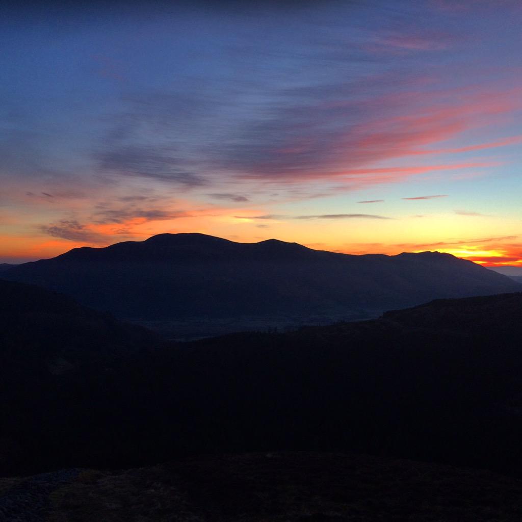 rickylightfoot's tweet photo. After a week in #Mallorca for the #salomon #advancedweek2015 its back to the local trails... http://t.co/0iaO5iYlBZ http://t.co/zueXMsvtLQ