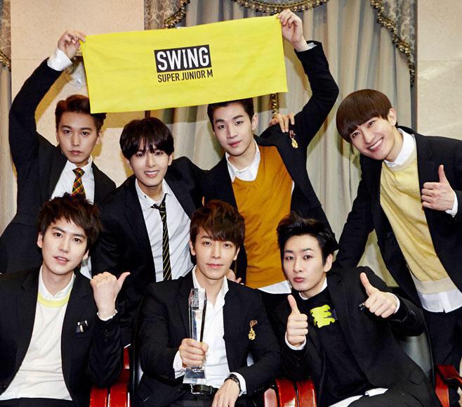 0117_sj's tweet photo. ๏ผผ SUPER JUNIOR-M ๏ผ
7ๅจๅนดใใใงใจใ๐๐๐
#SJM7thAnniversary
#7YearsWithSJM http://t.co/qNLgaF4tQs