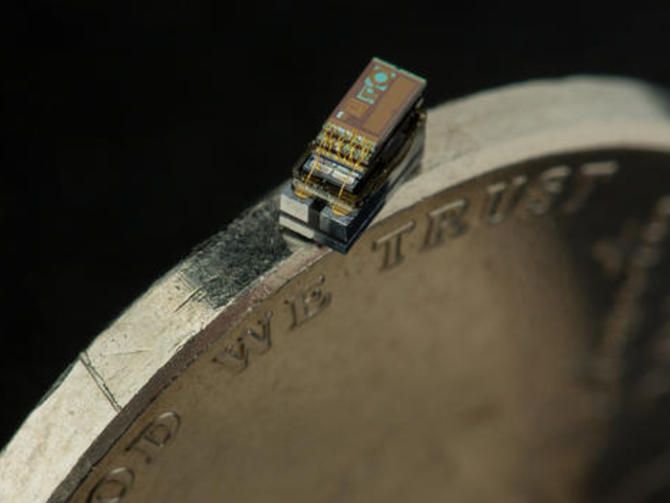 gizbot's tweet photo. Micro Mote: World's Smallest Computer That Is Smaller Than A Grain Of Rice
http://t.co/nGjgPulBEv
#MicroMote http://t.co/By4dwyS61a