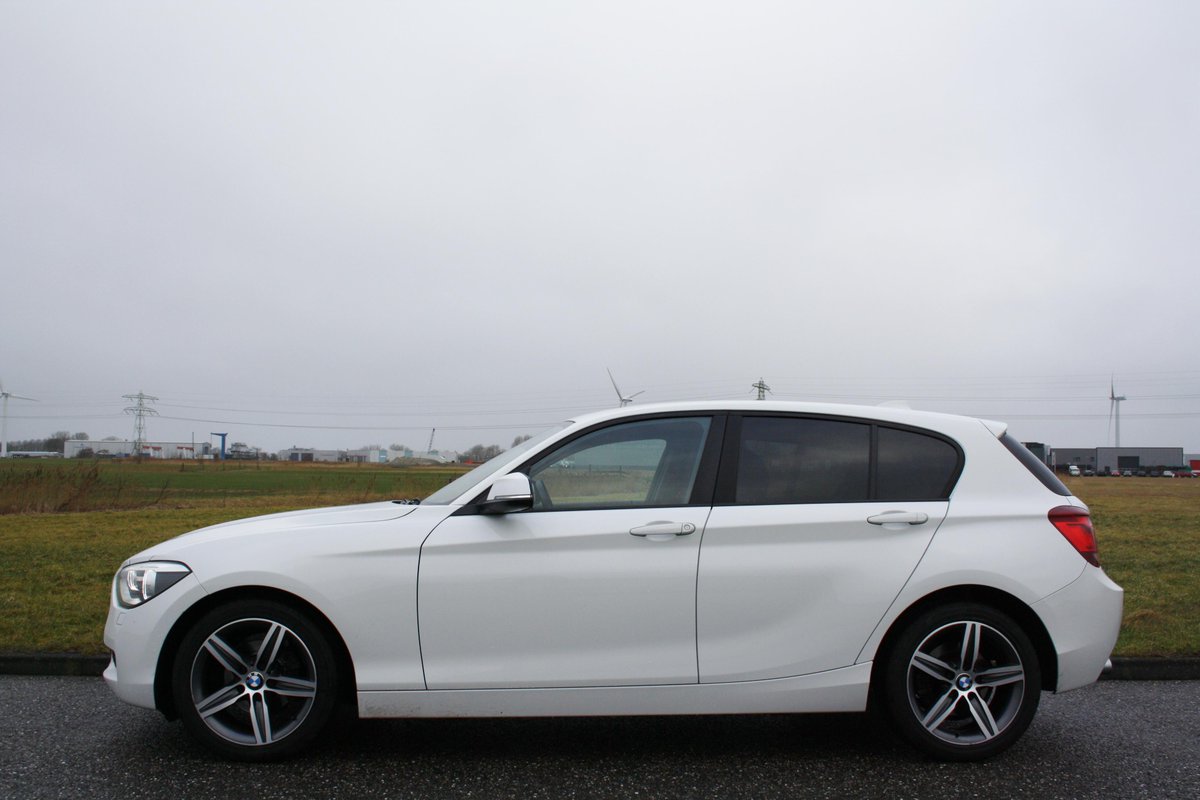 Pricedrop: € 18.950,- goedkoopste van Nederland, vol opties BMW 116d F20 Xenon Navi Sport mdjautos.nl/aanbod/bmw-116…