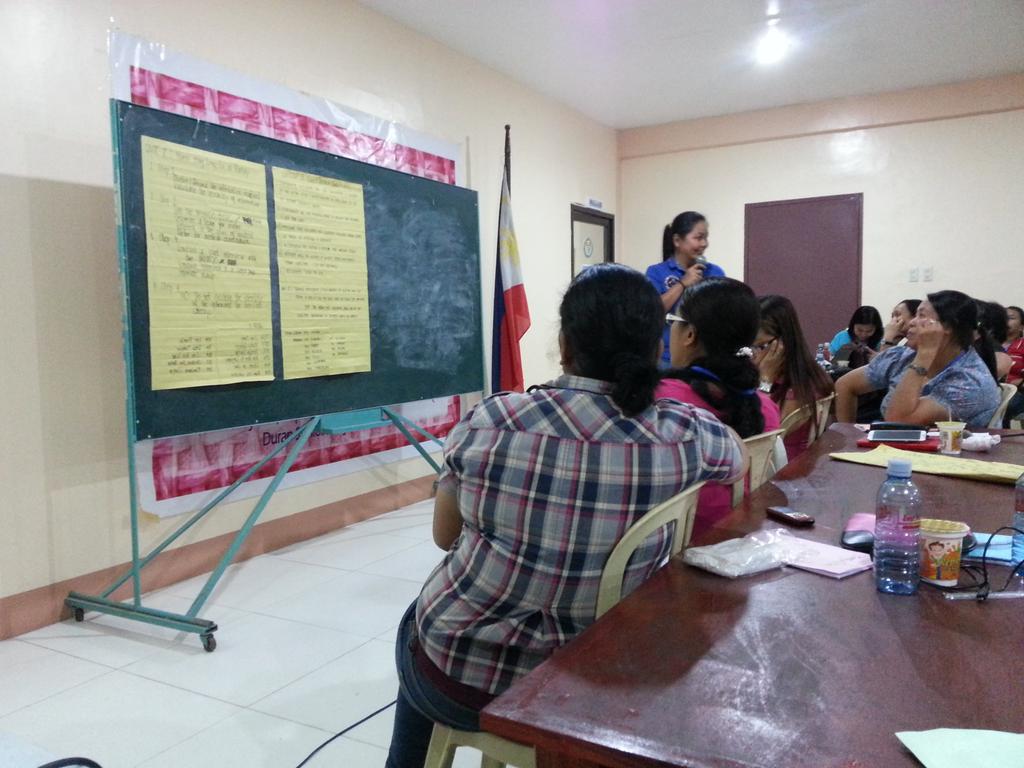 Pro6Wccd's tweet photo. Presentation of output on the Application of Protocol based on the cases given to each group @pnpts_rstu6 http://t.co/kVNFcfFyRa