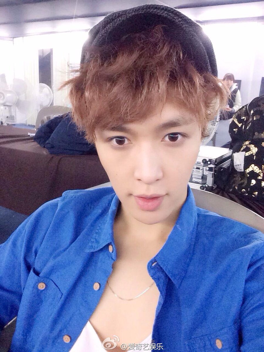 คริสคร่อมเลย์ tweet media