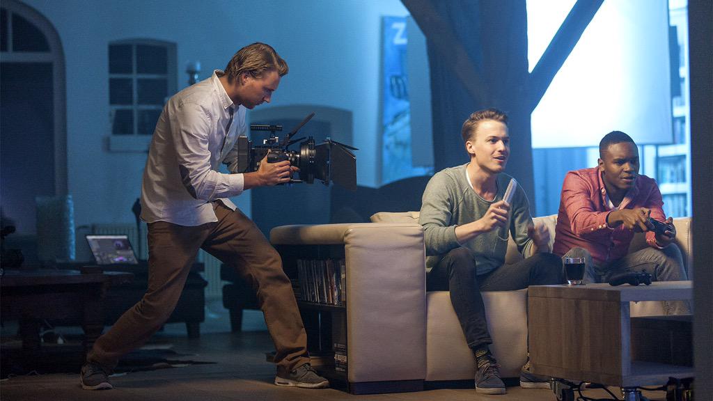 Behind the scenes look on set of a commercial film/still campaign for <a href="/Philips/">Philips</a> Ambilight! 

instagram.com/p/1NONYUIlrA/